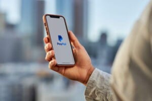 PayPal führt die Online-Zahlungsarten an.