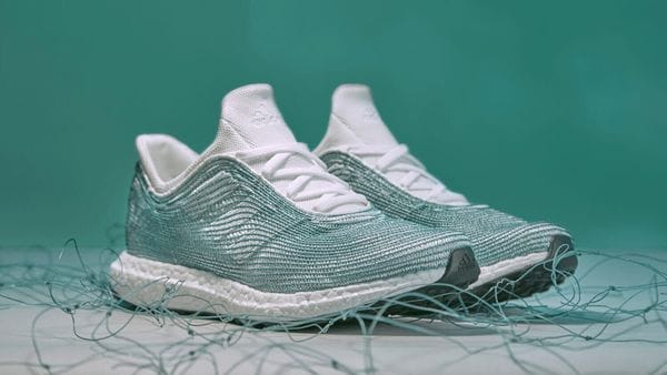 Adidas-Sneaker aus Parley-Garn