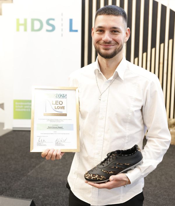 Raven Duncan Stoppel – Gewinner des „HDS/L Junior Award 2025“ mit seiner Kreation „Savanna Speed“ (Foto: Igedo Company)