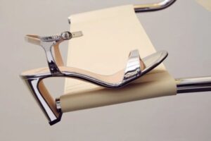 Aktuelles Modell von Stuart Weitzman