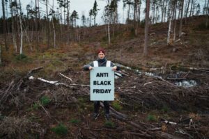 Icebug-CEO David Ekelund setzt sich für den Schutz der Wälder ein.