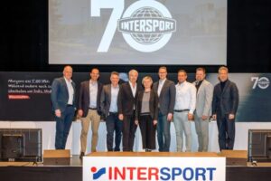 Der Intersport-Aufsichtsrat (von links): Christoph Borgmann, Holger Wildgrube, Stefan Rübsam, Harald L. Schedl, Franziska Schölzel, Oliver Krumholz, Thomas Plum, Marinus Kösters und Thomas Ganter