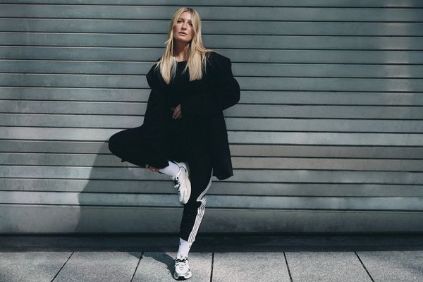 Karo Kauer kollaboriert mit Tenhaag.