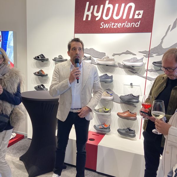 Claudio Minder: "Wir sind dankbar und froh, dass wir in der Weltstadt München ein Geschäft eröffnen können."