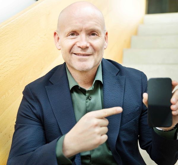 Andreas Unger zeigt, wie man Kunden-App, CRM-Daten und Punkteprogramm zur digitalen Kaufaktivierung nutzt.