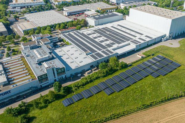 Intersport setzt in der Heilbronner Zentrale auf erneuerbare Energien.