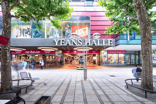 Yeans-Halle-Flagship-Store in Stuttgart