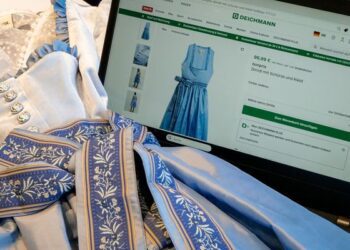 Künftig gibt es Bonprix-Mode bei Deichmann.