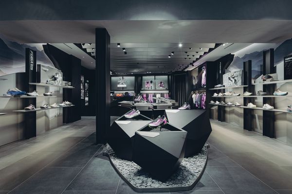 Blick in den neuen Store in Chamonix