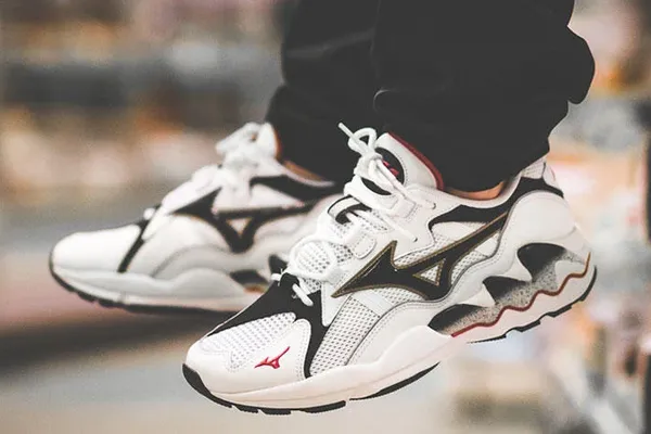 Mizuno Wave Rider