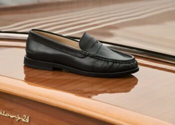 Aktuelles Modell aus der neuen Navyboot-Kollektion