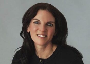 Kristin Bauer wird Converse-COO