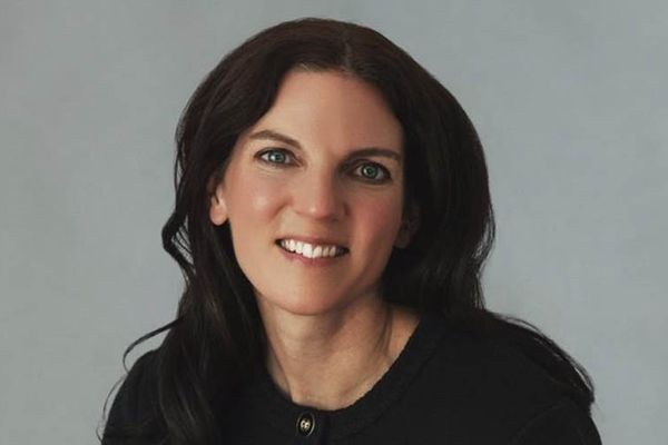 Kristin Bauer wird Converse-COO
