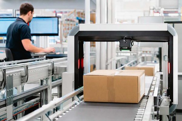 Die Deutsche Industrie- und Handelskammer (DIHK) und der Handelsverband Deutschland (HDE) wollen den grenzüberschreitenden Onlinehandel strenger überwachen lassen.
