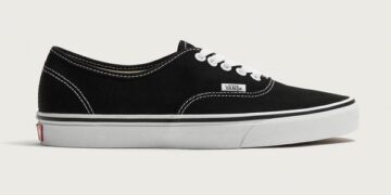 Diesen Vans-Sneaker kann man auf der Zara-Website kaufen.