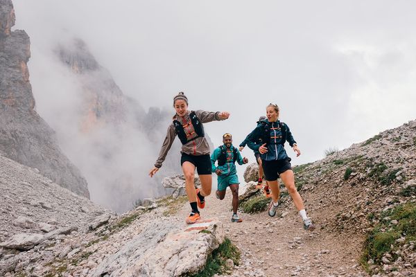 Asics läuft zu neuen Höchstwerten.