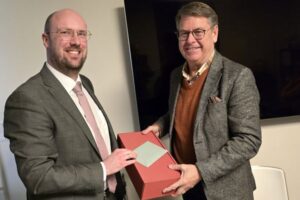 Torben Schütz (links) wird Nachfolger von Manfred Junkert.