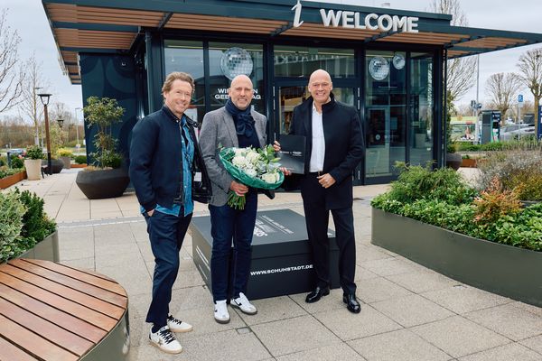 Andreas Klautzsch, Uli Nölkensmeier and Jürgen Cölsch are pleased about the start of the cooperation.
