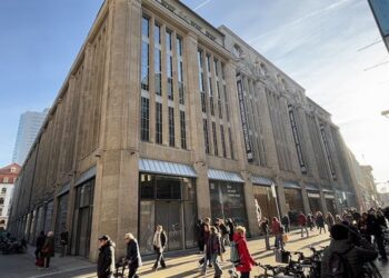 In der ehemaligen Karstadt-Immobilie entsteht das NEO.