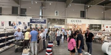 Blick in die Messehallen