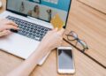 Betrug und Betrugsversuche gehören für viele Online-Händler inzwischen zum Alltag. (Foto: Nataliya Vaitkevich/Pexels)