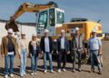 Von links: Peter Schweitzer, Salume Salabian und Vera Arnold (alle PBM Südwest GmbH), Uli Nölkensmeier (Center Director ZFO) und Mark Salvi (Development Director ZFO), Rickerd van der Plas und Rop van Loenhout (beide Attika Architekten)